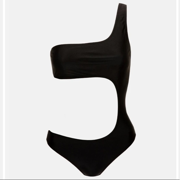 One Shoulder Cutout Swimsuit⭐️NWT⭐️ - Picture 3 of 6